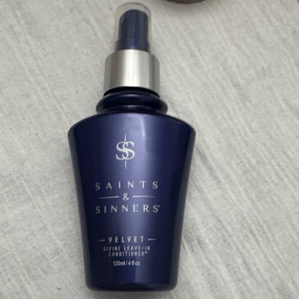 Velvet Divine Leave-In Conditioner - Navy